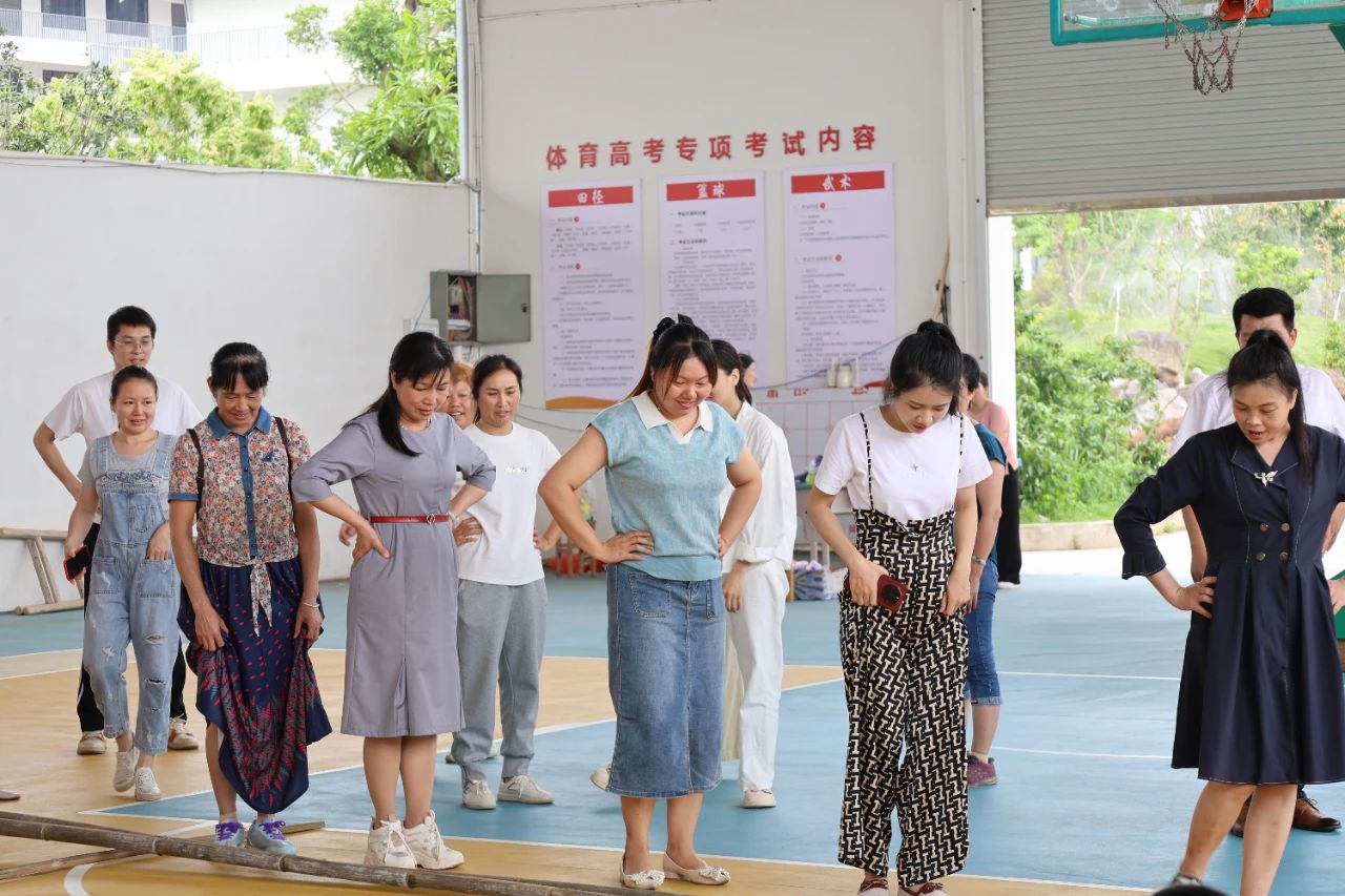 我校举行“五一”国际劳动节教职工游园活动 丨 乐提升官网（中国）科技公司
